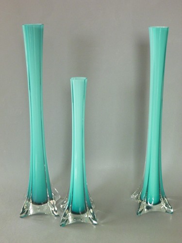 Vtg tall glass lily - tall, vase