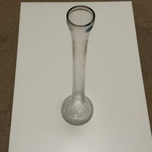 Tall clear glass lily vase - clear,