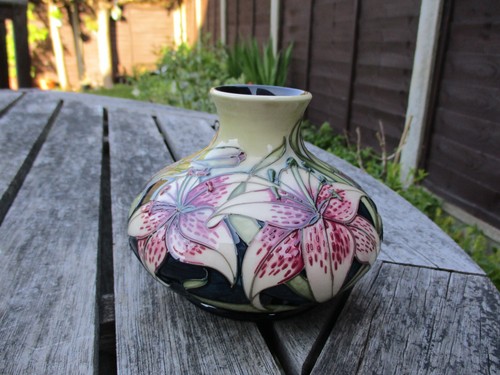 Moorcroft lily the - of,