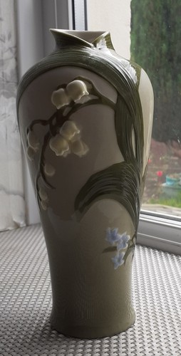 Graff porcelain vase - porcelain, of