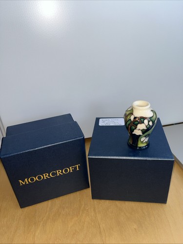 Moorcroft lily the - ‘lily,