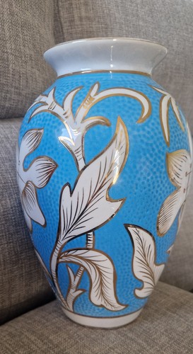 Ceramic lily vase crafted - ceramic,