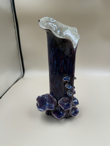 Beautiful vintage art pottery - beautiful,