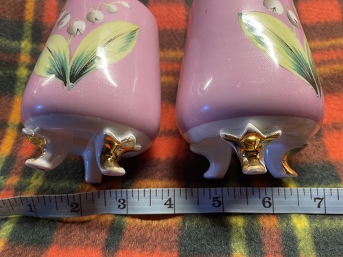 Pretty pair vintage - pair,