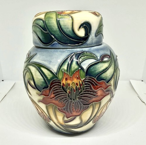 Moorcroft lily ginger - jar, &